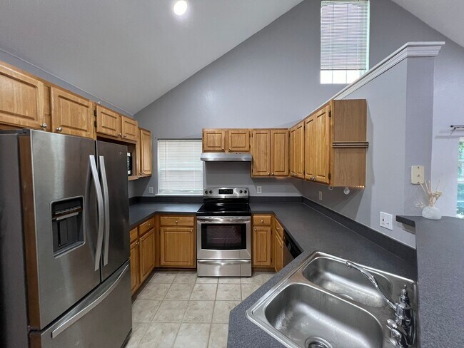 Building Photo - Great Condo for rent!