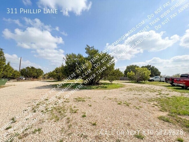 Building Photo - 311 Phillip Ln