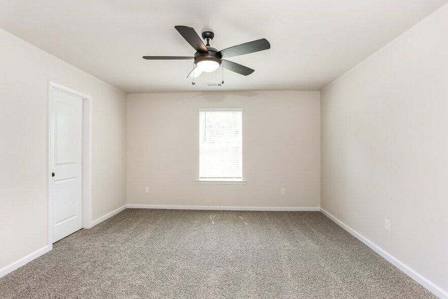 Building Photo - 149 Egret Ct