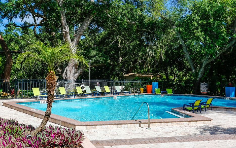 Primary Photo - Edge at Lake Lotus