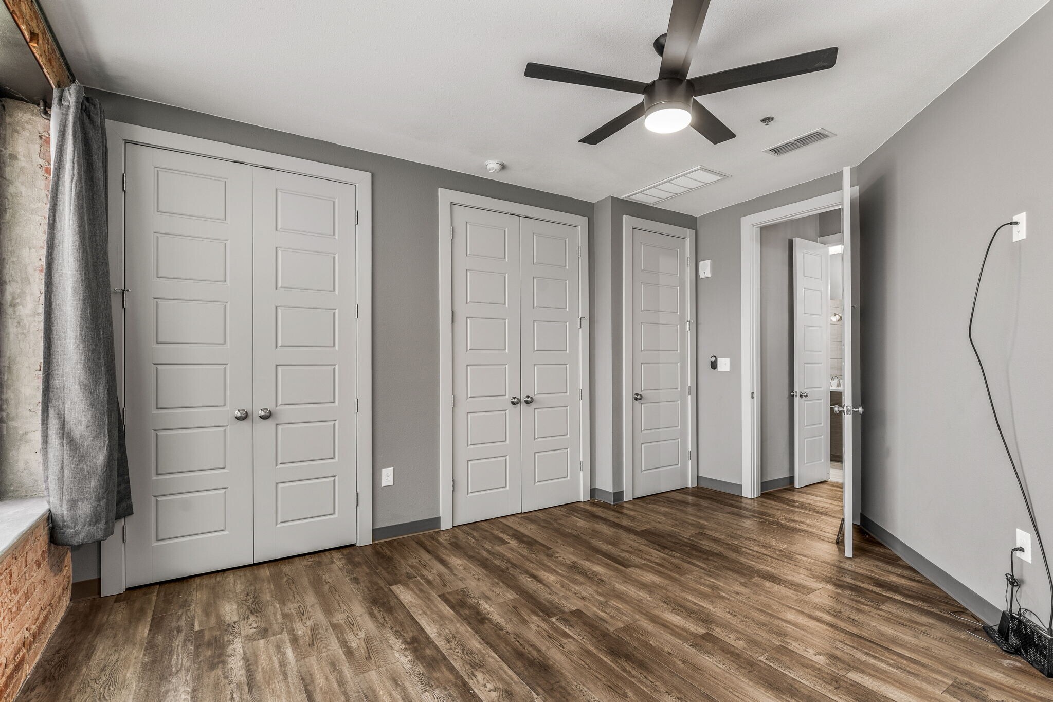 Building Photo - 901 9th St