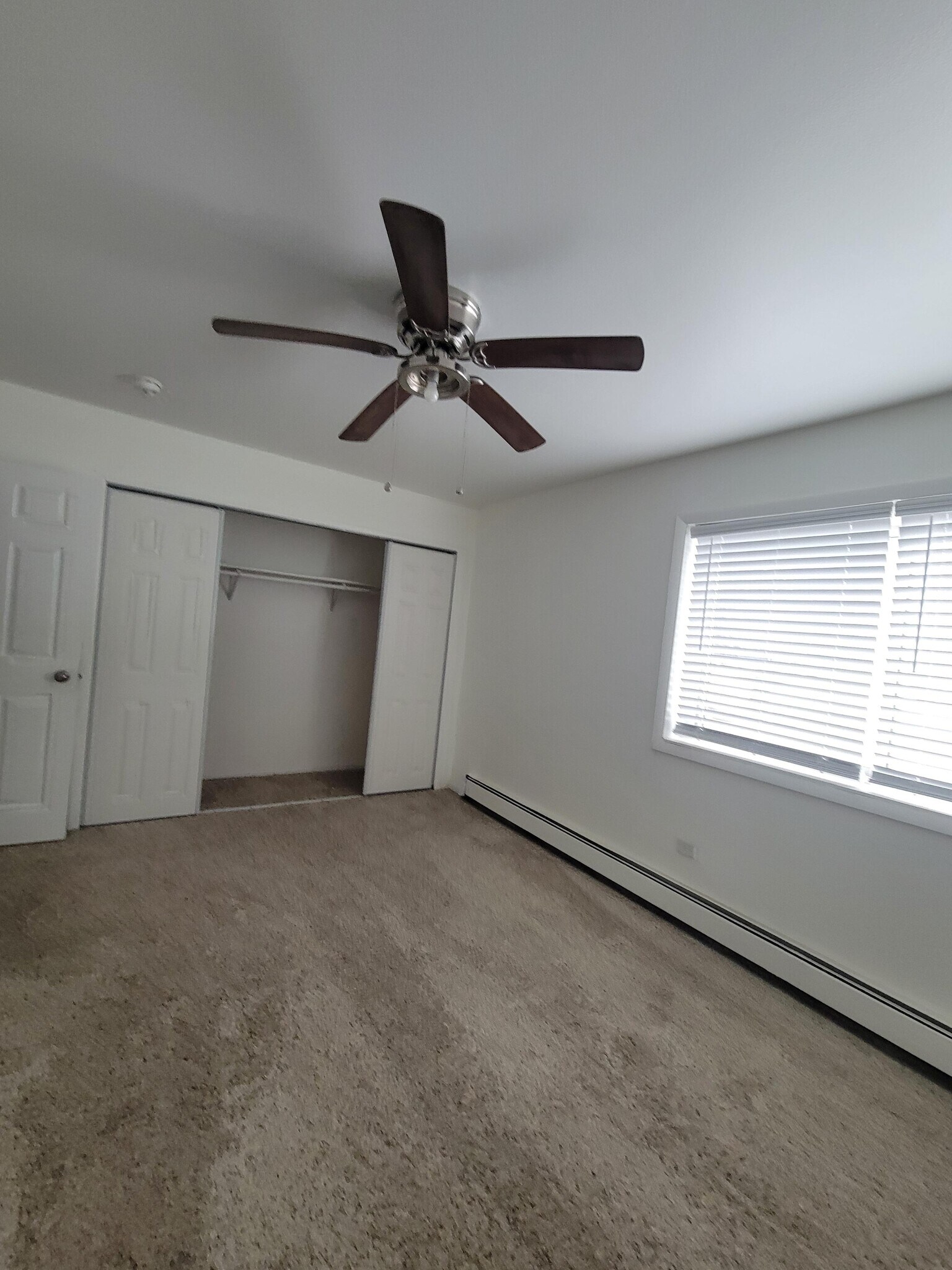 Building Photo - 2214 S Goebbert Rd