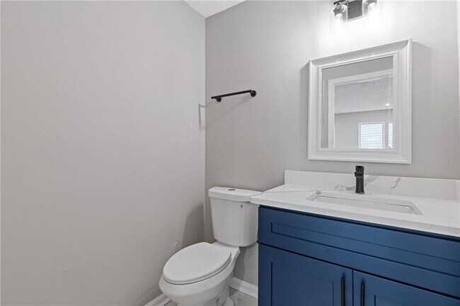 Building Photo - 1111 Pin Oak Dr