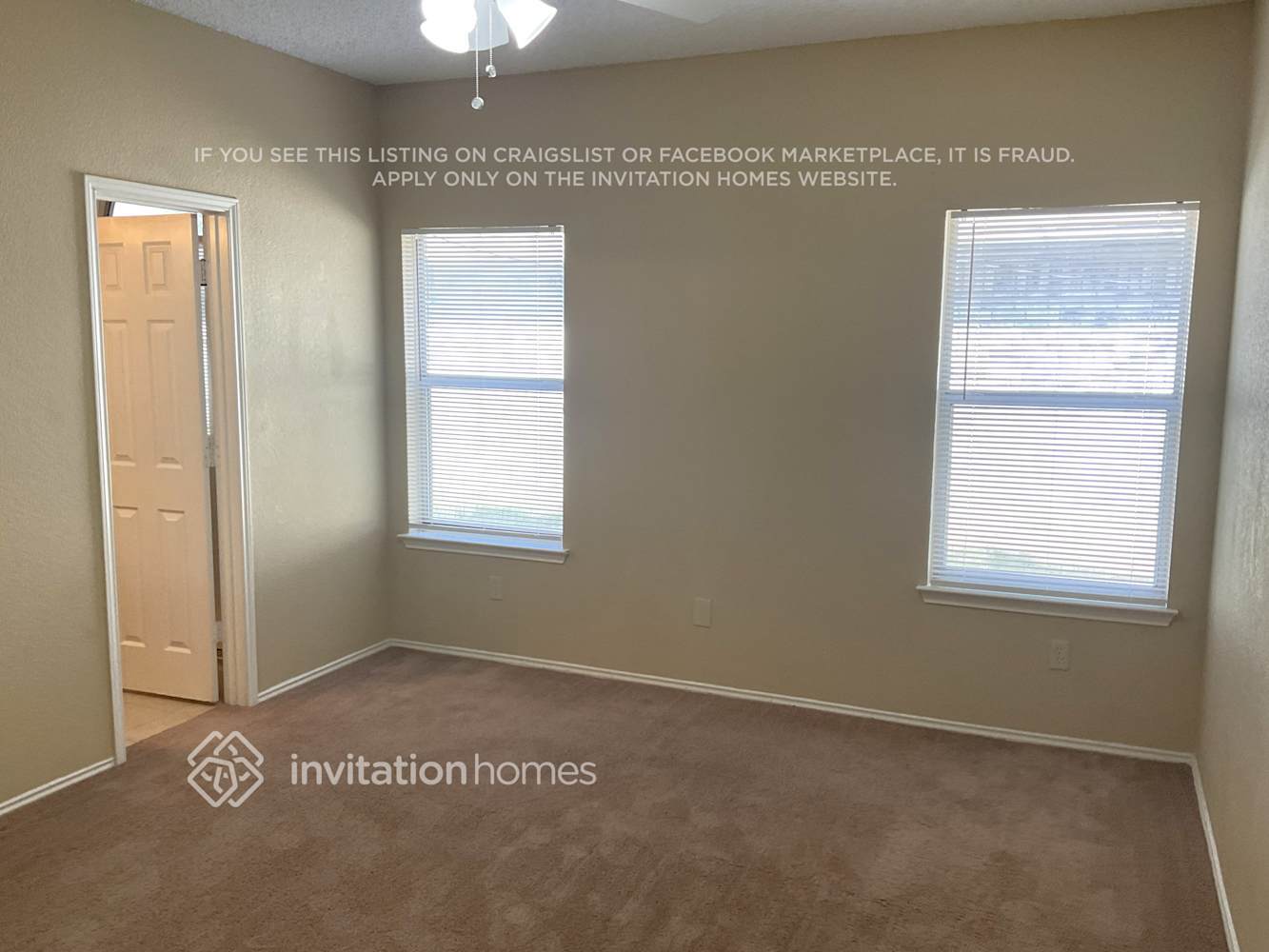 Building Photo - 4402 Laredo Dr