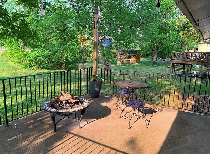 backyard (not fully fenced, but we can do that!) - 10933 Big Bend Rd
