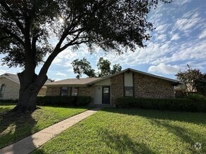 Building Photo - 638 Grinnell Dr