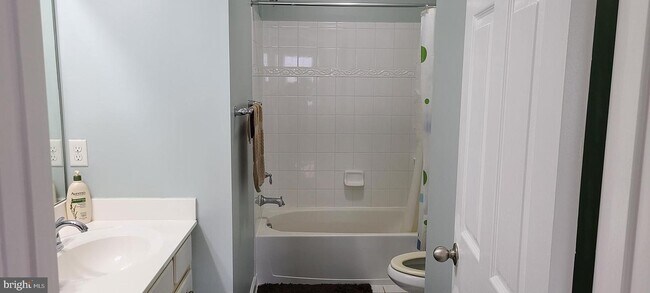 Building Photo - 4506 Nightingale Ct