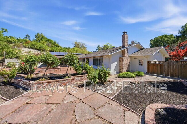 Building Photo - 155 Mountain Canyon Pl