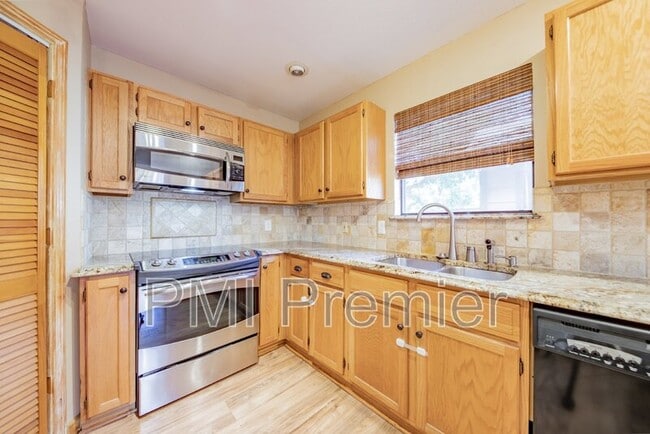 Building Photo - 471 Caviness Dr