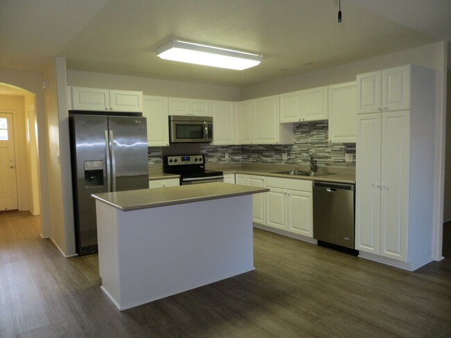 Building Photo - 91-1209-1209 Kaileolea Dr
