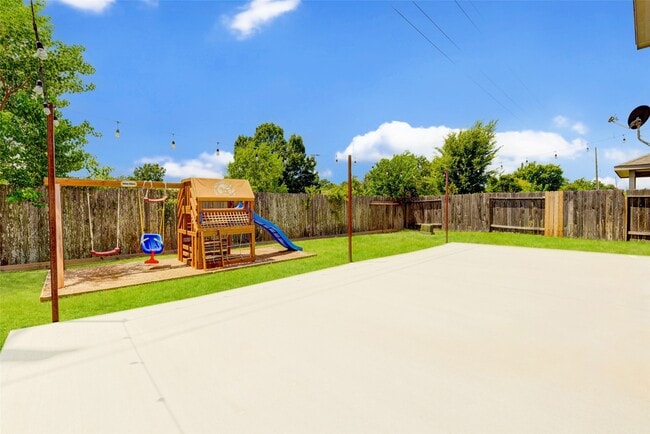 Building Photo - 15003 Telge Lake Trail