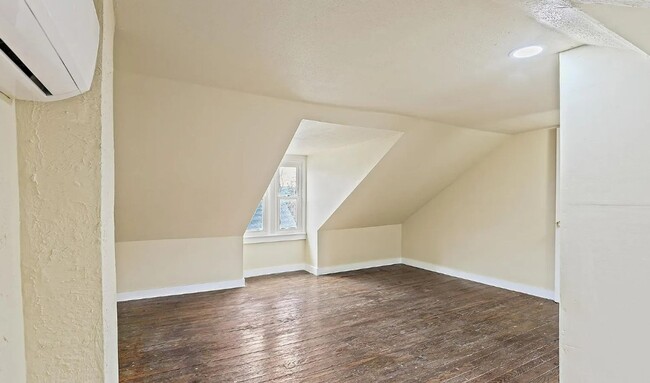 Building Photo - Coming Soon! Bright 4 Bedroom, 1 Bath Home...