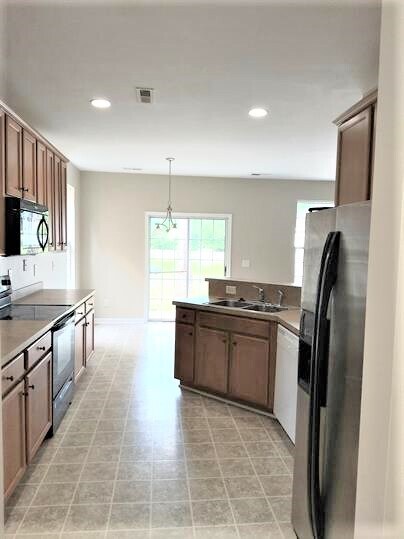 Building Photo - 8977 N Red Maple Cir