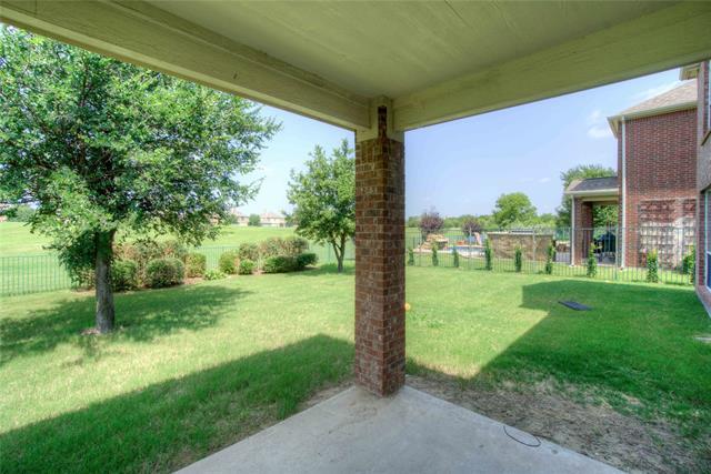 Building Photo - 11161 Balcones Dr