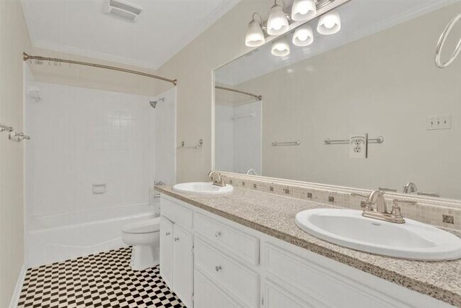 Building Photo - 3112 Brightwood Dr, Austin, Texas 78746