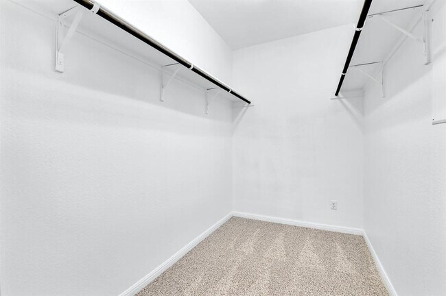 Building Photo - 1021 Kerrwood Wy