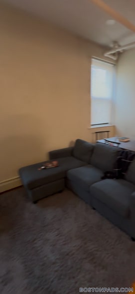 Building Photo - 204 Hemenway St