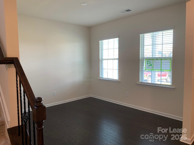 Building Photo - 143 Wrangell Dr