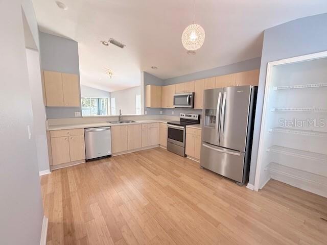 Building Photo - 11424 Coconut Island Dr