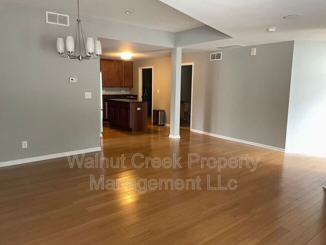 Building Photo - 7405 Battery Park Blvd