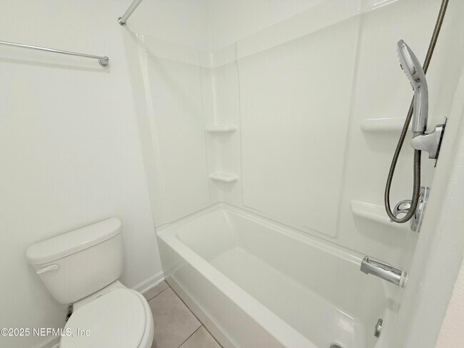Building Photo - 418 Talulla Trl