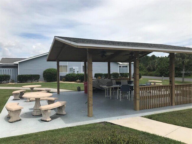 Building Photo - 3300 Loveland Blvd