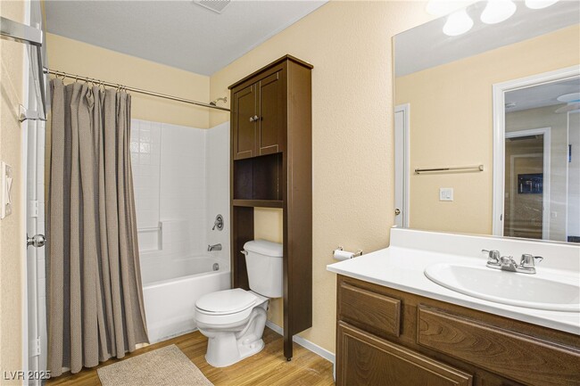 Building Photo - 10742 Leatherstocking Ave