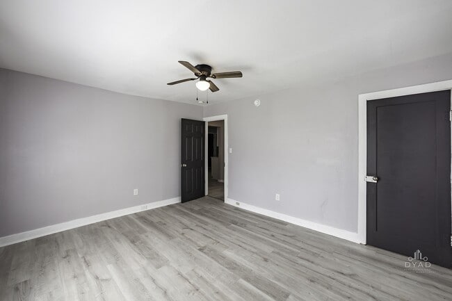 Building Photo - 909 Lane Ave