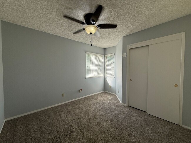 Building Photo - 2 bedroom, 2-bathroom home plus den/office in Fresno, CA!
