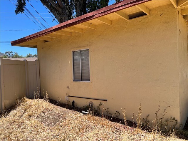 Building Photo - 32940 Maiden Ln