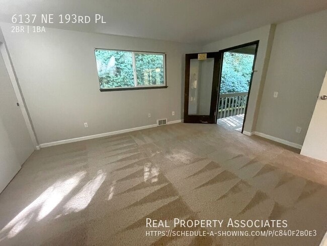 Building Photo - 6137 NE 193rd Pl