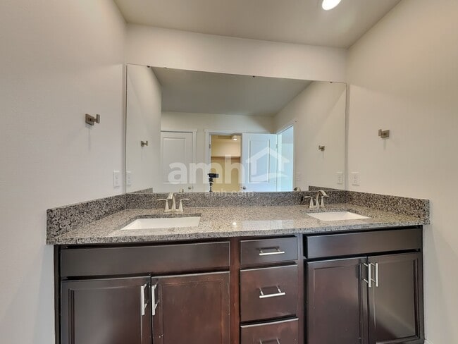 Building Photo - 19216 16th Ave Ct E