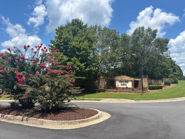 Building Photo - 4526 Highland Gate Pkwy