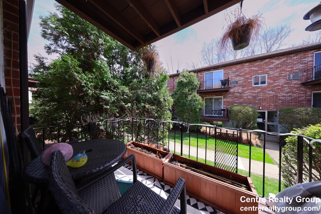 Building Photo - 33 Westgate Rd