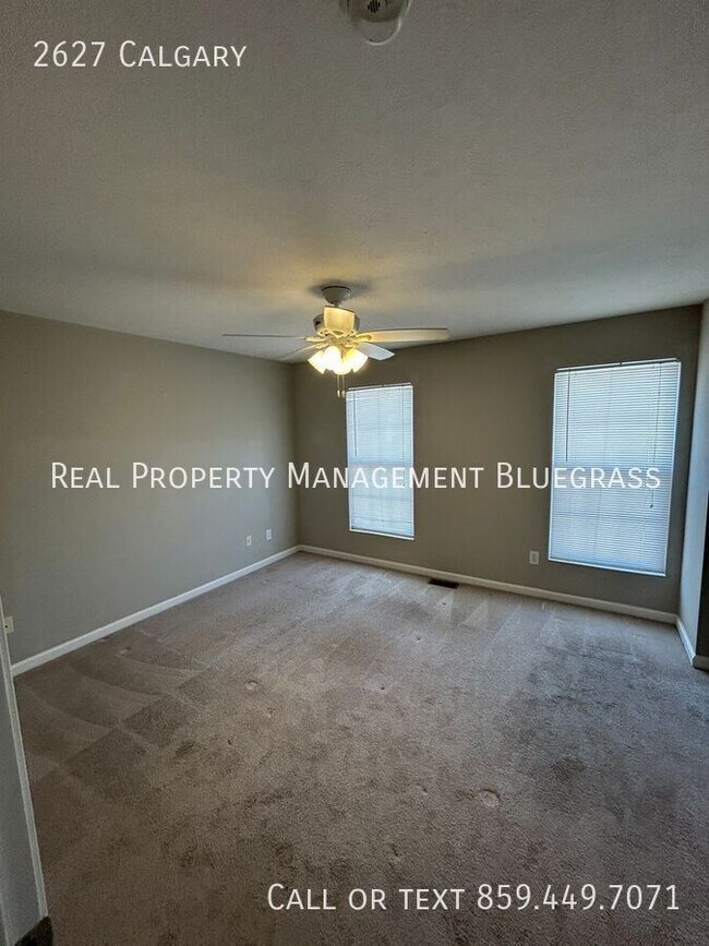 Building Photo - 2627 Calgary-