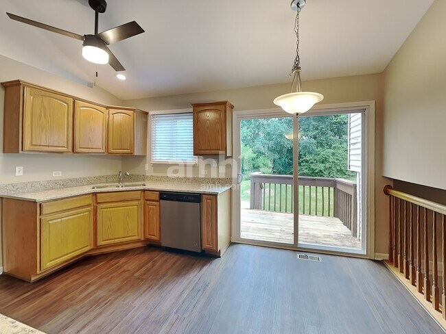 Building Photo - 3612 Fawn Ln