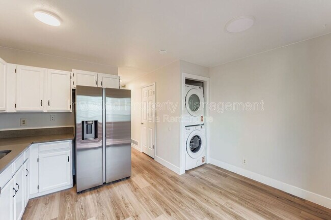 Building Photo - 17697 E Loyola Dr