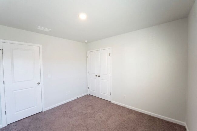 Building Photo - 8J Crabapple Cir