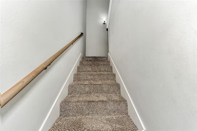 Building Photo - 3604 Aaron Pl