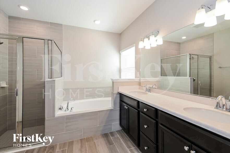 Building Photo - 7432 Rock Brook Dr