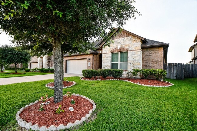 Building Photo - 13815 Wixford Trail