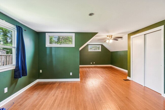 Building Photo - 710 Heatherwood Dr