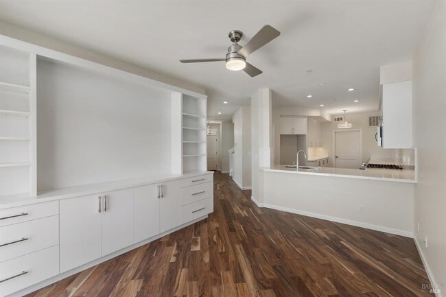 Building Photo - 4420 Lahinch Ln