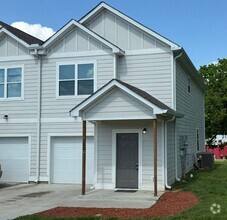 Building Photo - Welcome to your new home — a spacious 3 Be...