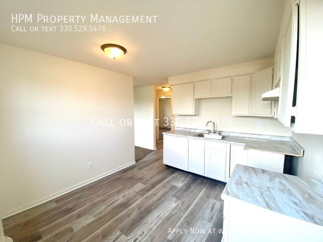 Building Photo - 3055 Dalton Pl SW