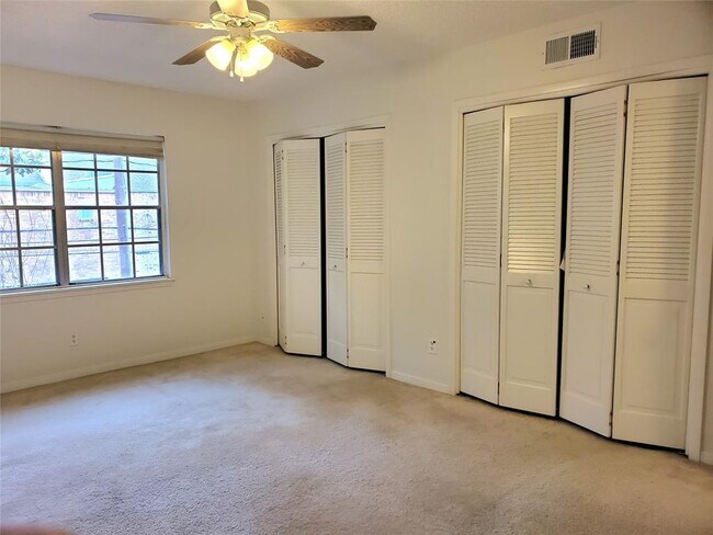 Building Photo - 2700 Bellefontaine-