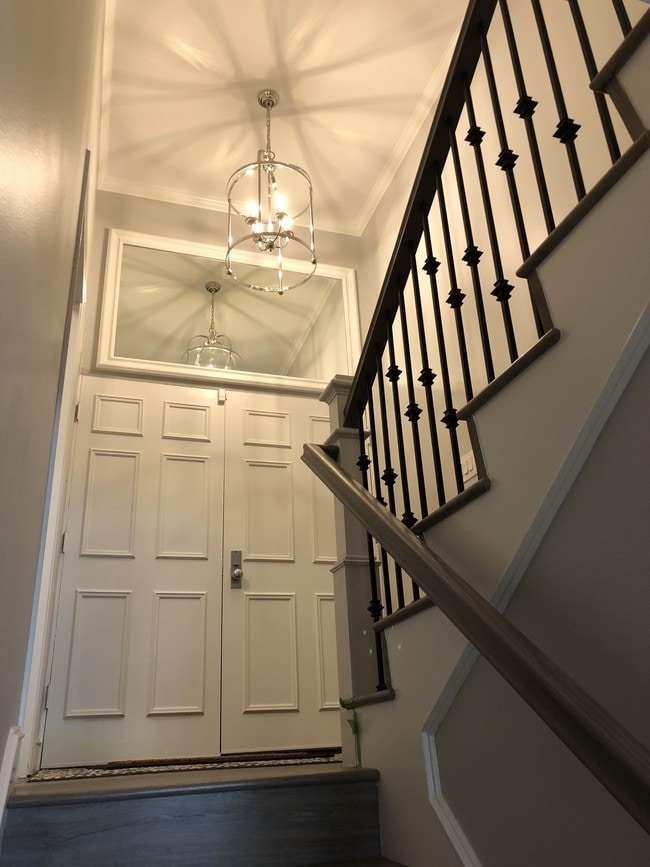 Building Photo - 736 Gould Ave