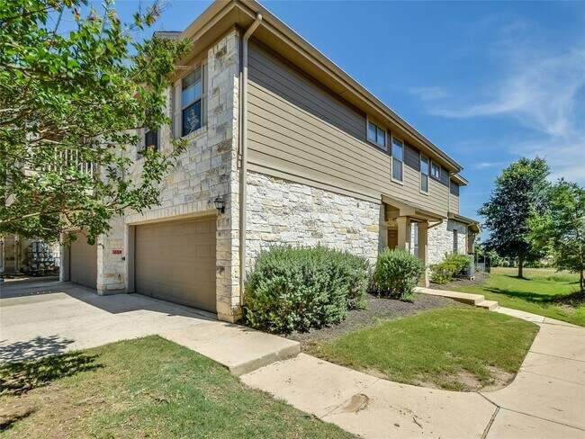 Primary Photo - 9201 Brodie Ln