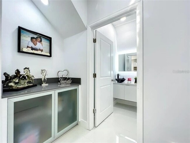 Building Photo - 2143 Camden Loop