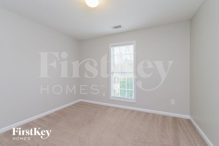 Building Photo - 1130 Bradford Park Dr
